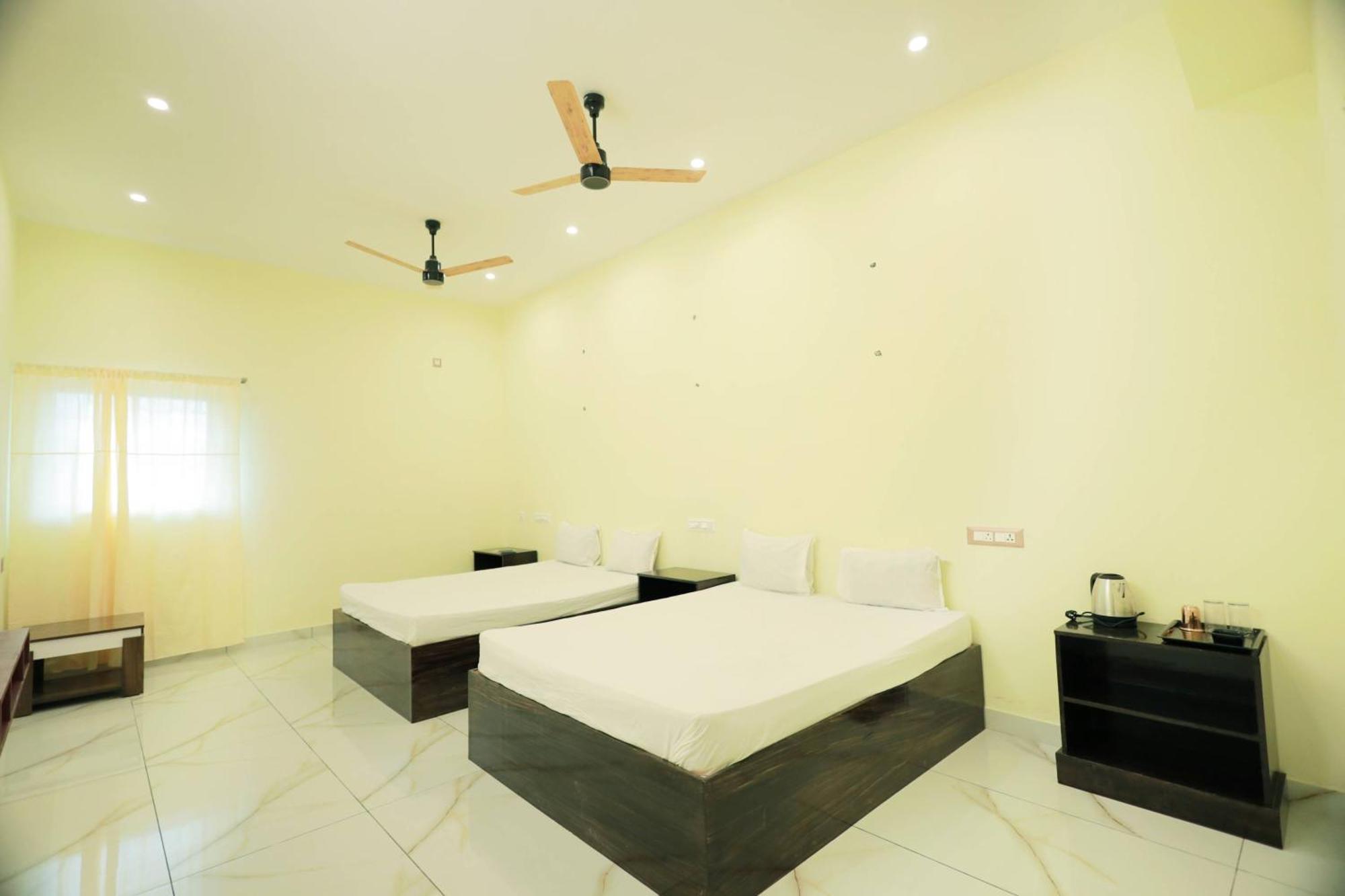 Lk.Lodge Kanyakumari Buitenkant foto